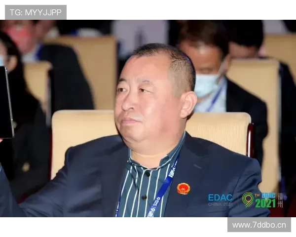 企业家从政：跨界领导力与社会责任的融合与挑战